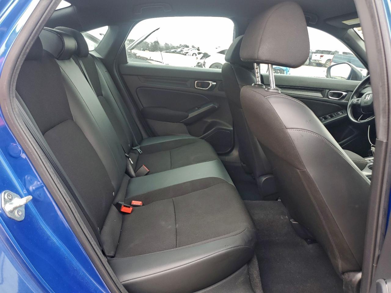 Honda Civic Sport Image 9