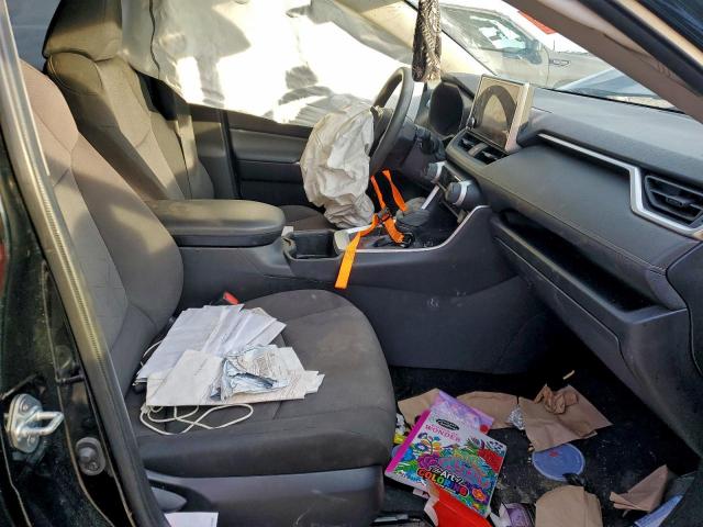 Toyota RAV4 Xle Image 13