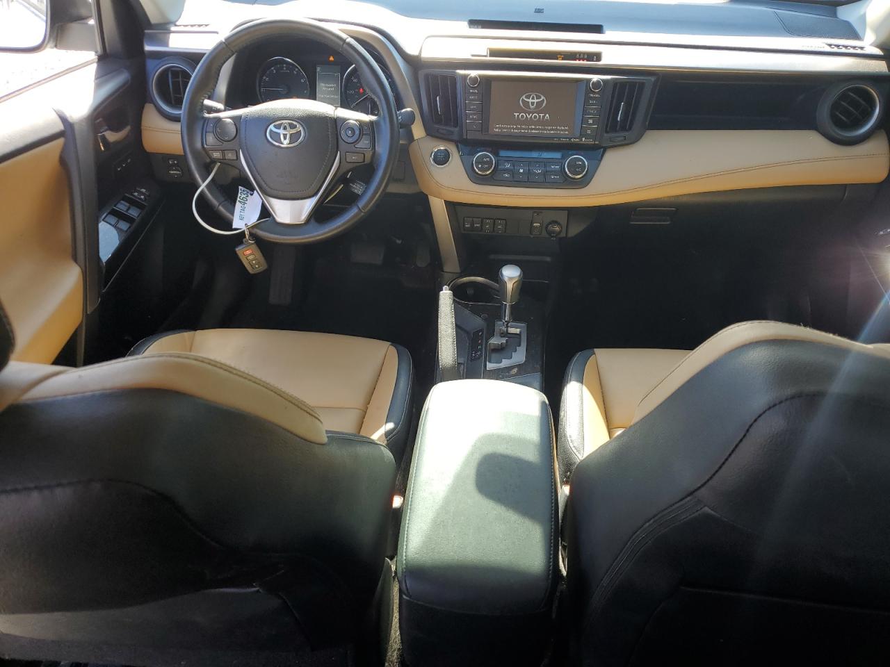 Toyota RAV4 Limited Image 7