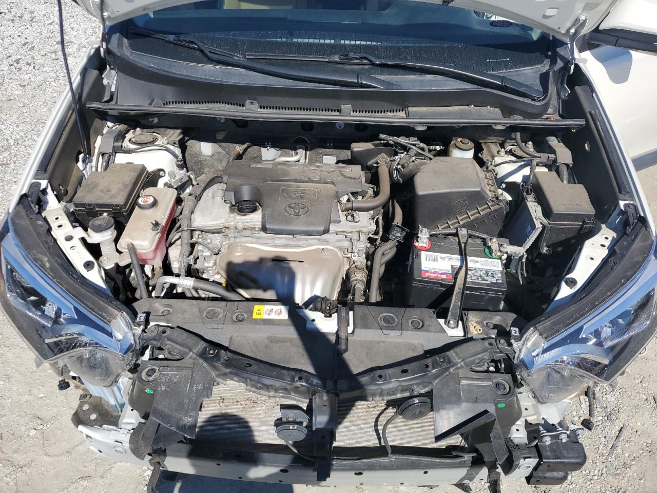 Toyota RAV4 Limited Image 8