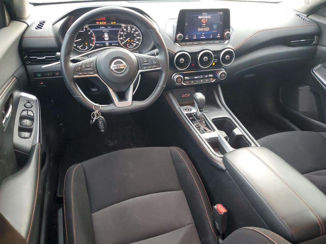 Nissan Sentra Sr Image 7