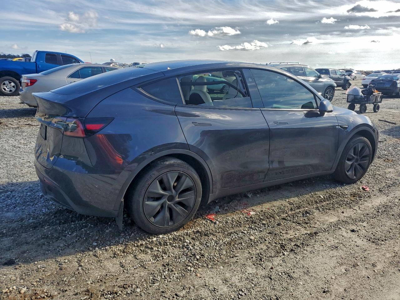 Tesla Model Y Image 4