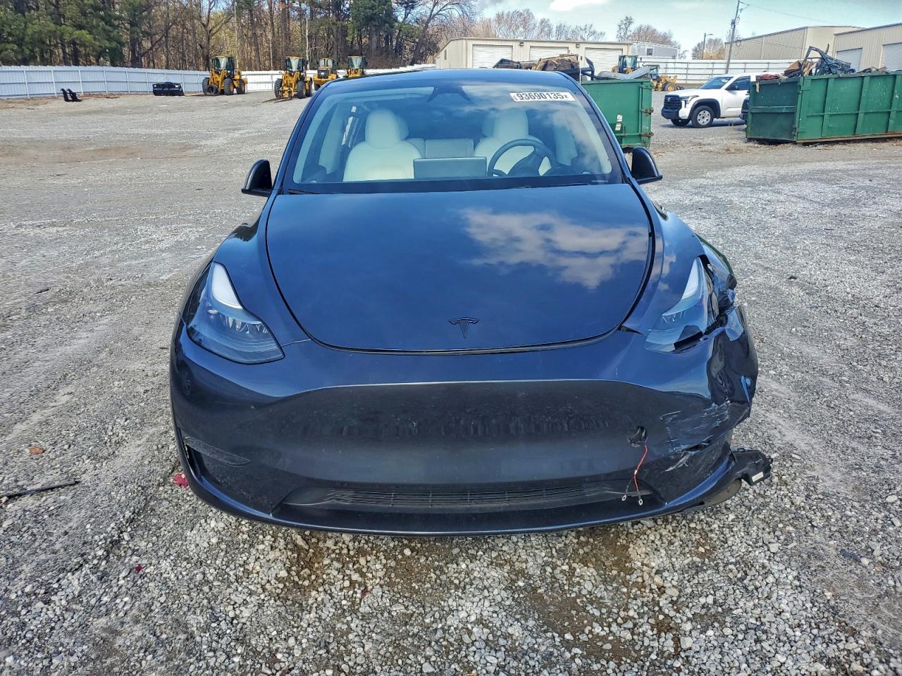 Tesla Model Y Image 12