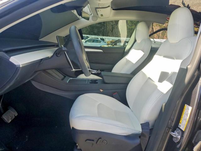 Tesla Model Y Image 8