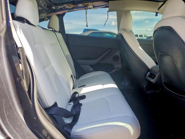 Tesla Model Y Image 9