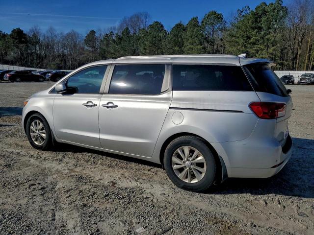 Kia Sedona Lx Image 12