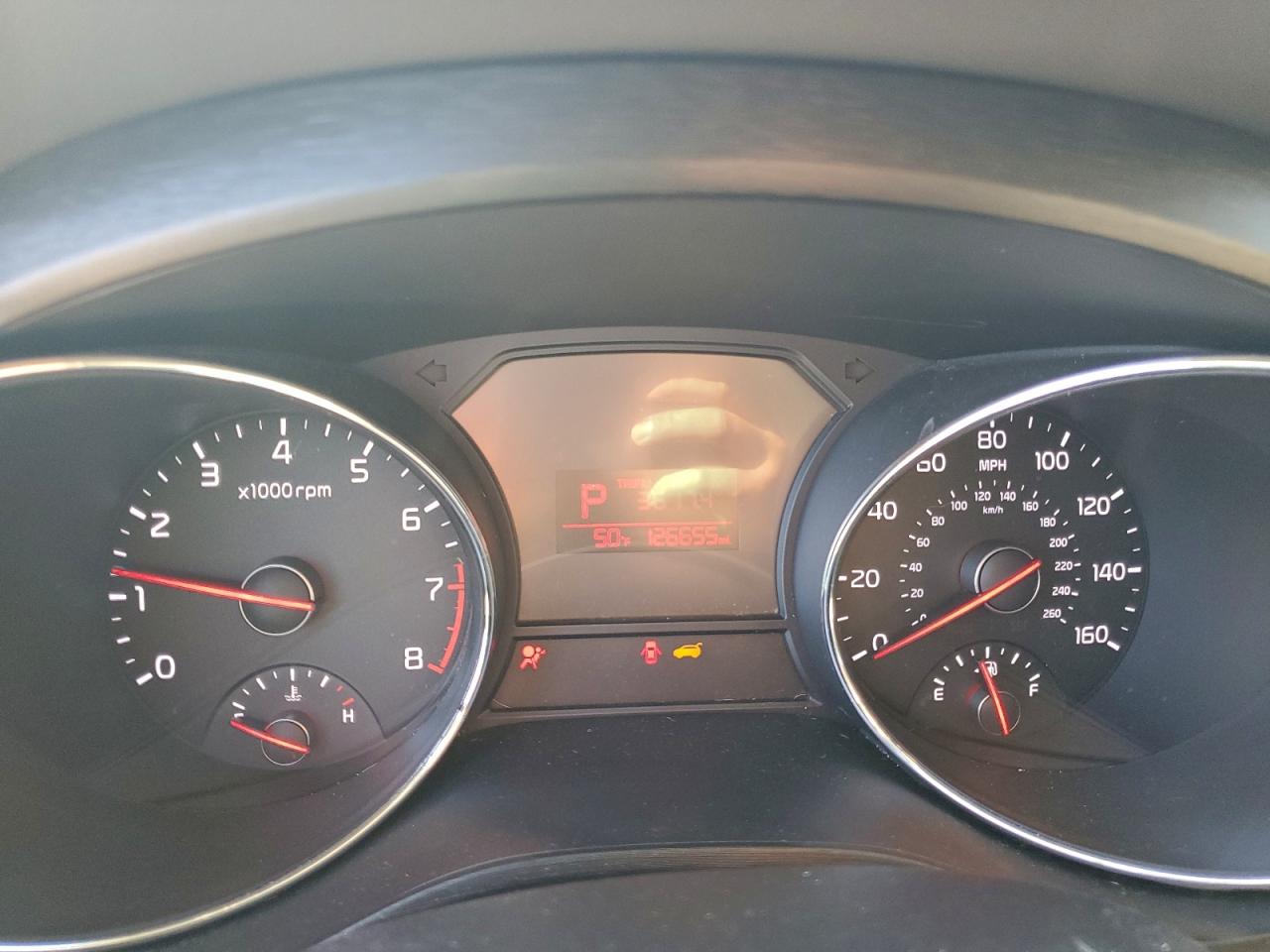 Kia Sedona Lx Image 7