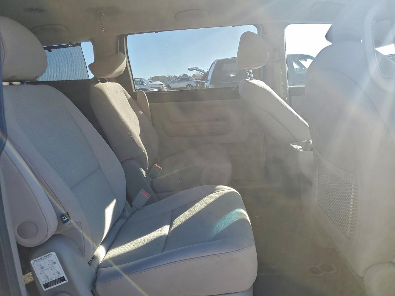 Kia Sedona Lx Image 13