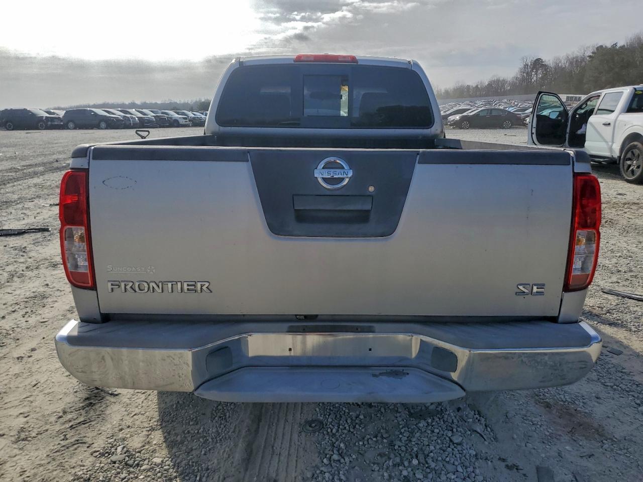 Nissan Frontier King Cab Le Image 7