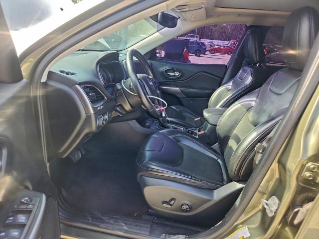 Jeep Grand Cherokee Latitude Plus Image 13