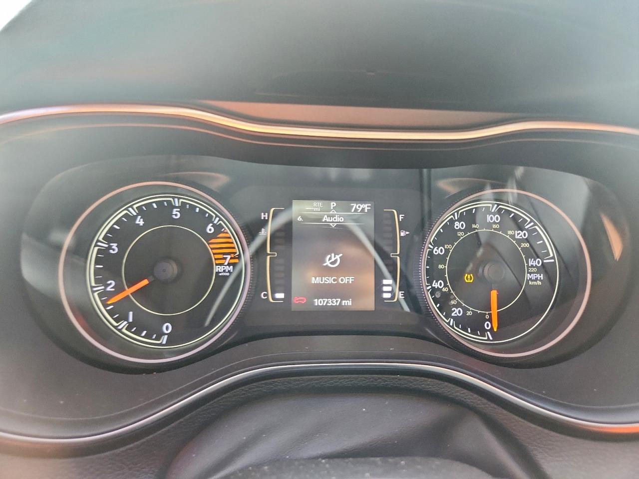 Jeep Grand Cherokee Latitude Plus Image 2