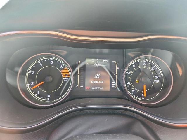 Jeep Grand Cherokee Latitude Plus Image 2