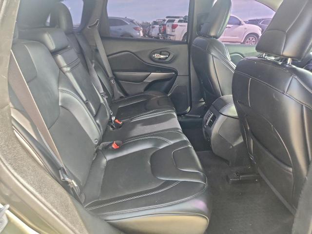 Jeep Grand Cherokee Latitude Plus Image 11