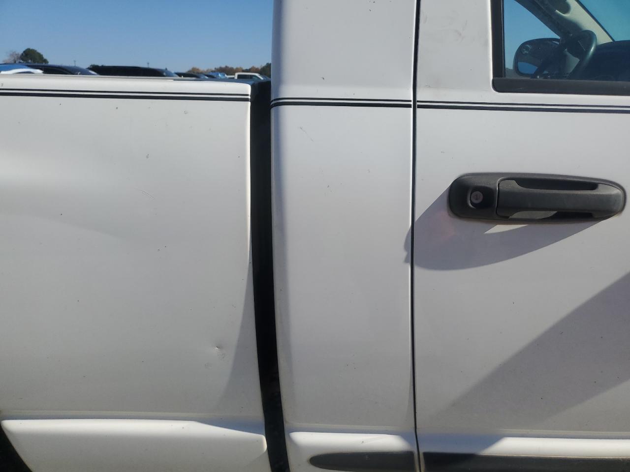 Dodge Ram 1500 St Image 2