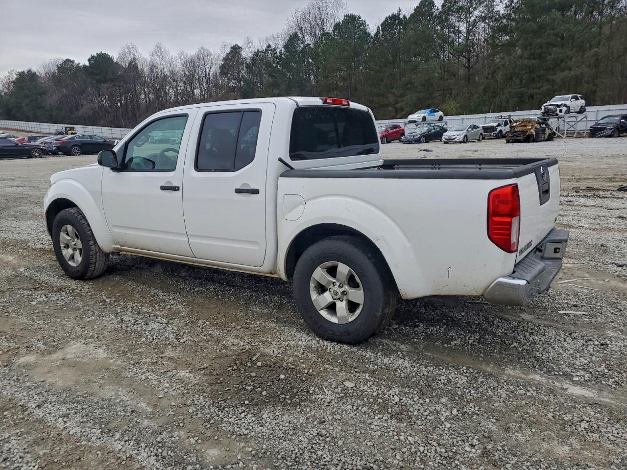 Nissan Frontier S Image 2