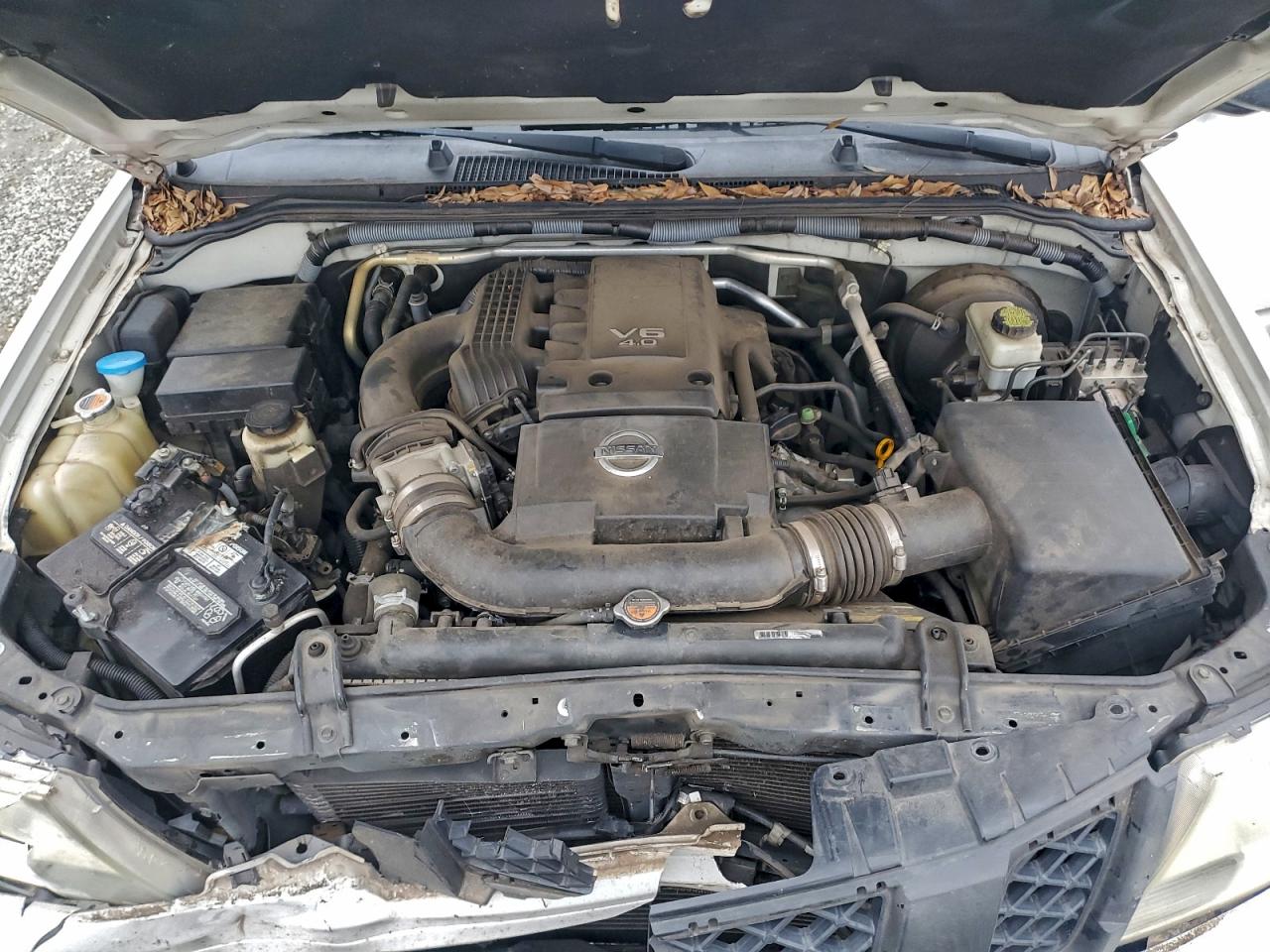 Nissan Frontier S Image 11