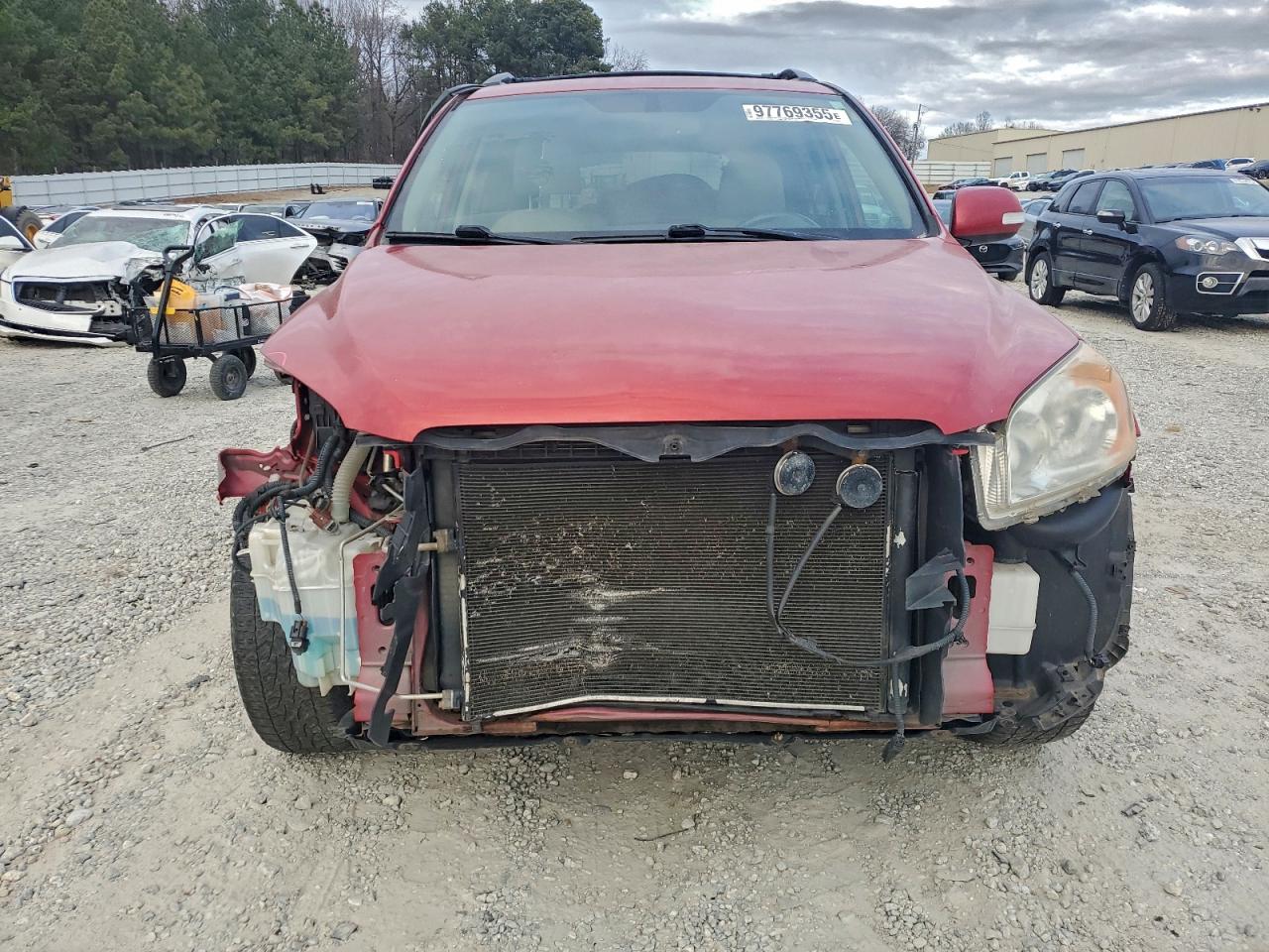 Toyota RAV4 Limited Image 10