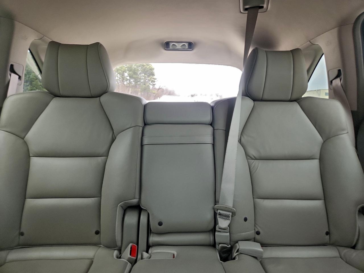 Acura MDX Image 9