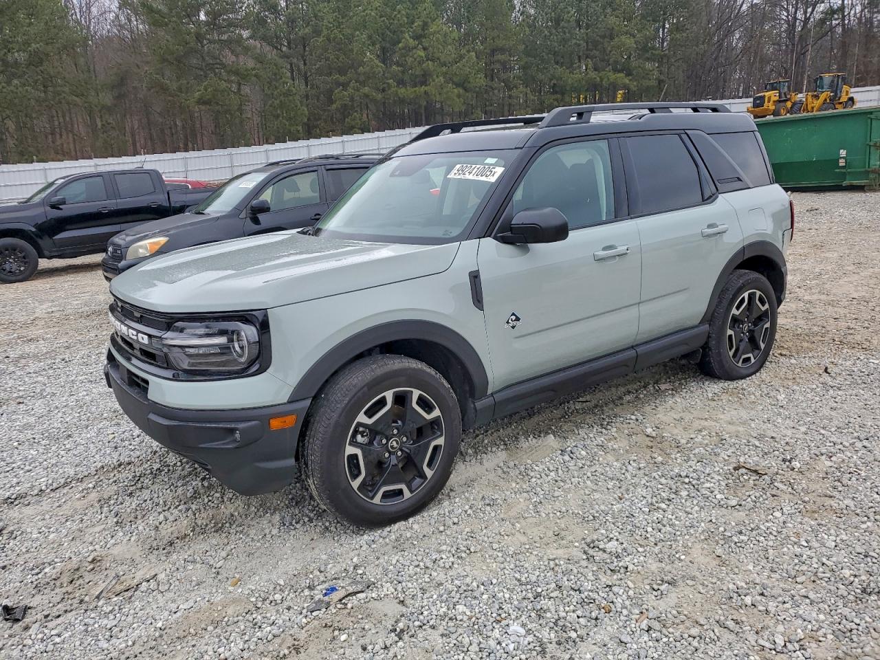 Ford Bronco Outer Banks Image 1