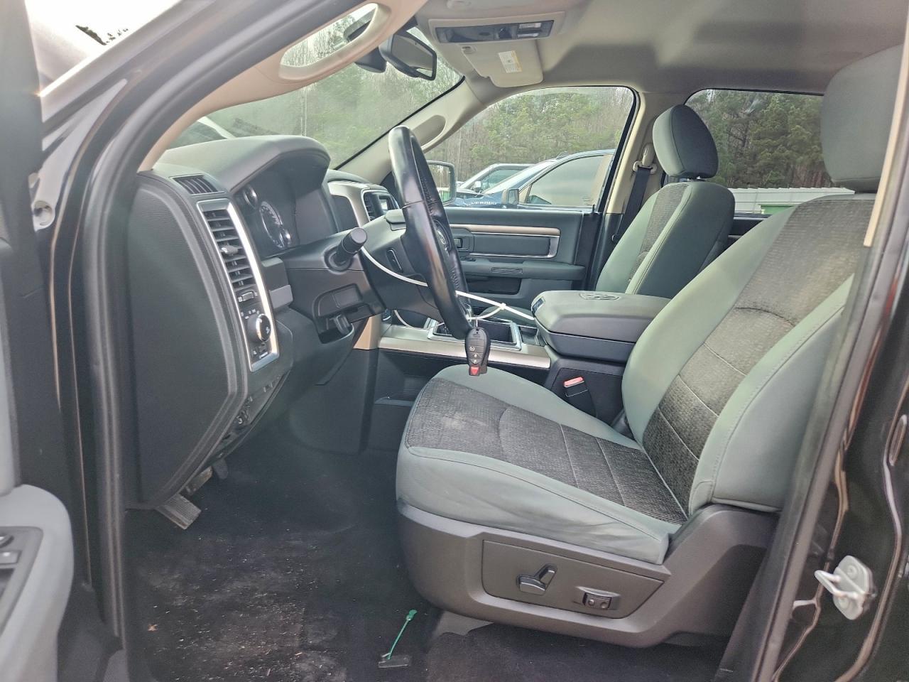 Ram 1500 Slt Image 3