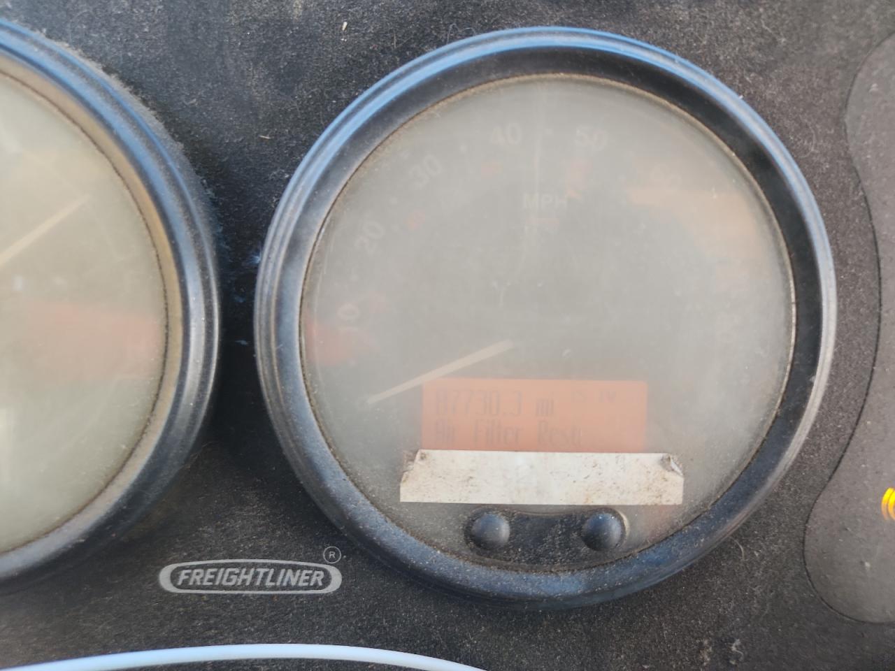 Freightliner Chassis M M Line Walk-in Van Image 7