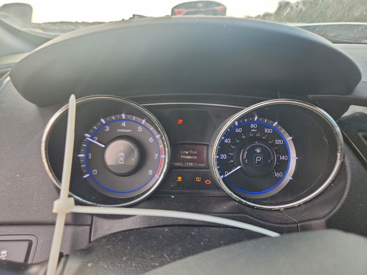 Hyundai SONATA Se Image 10