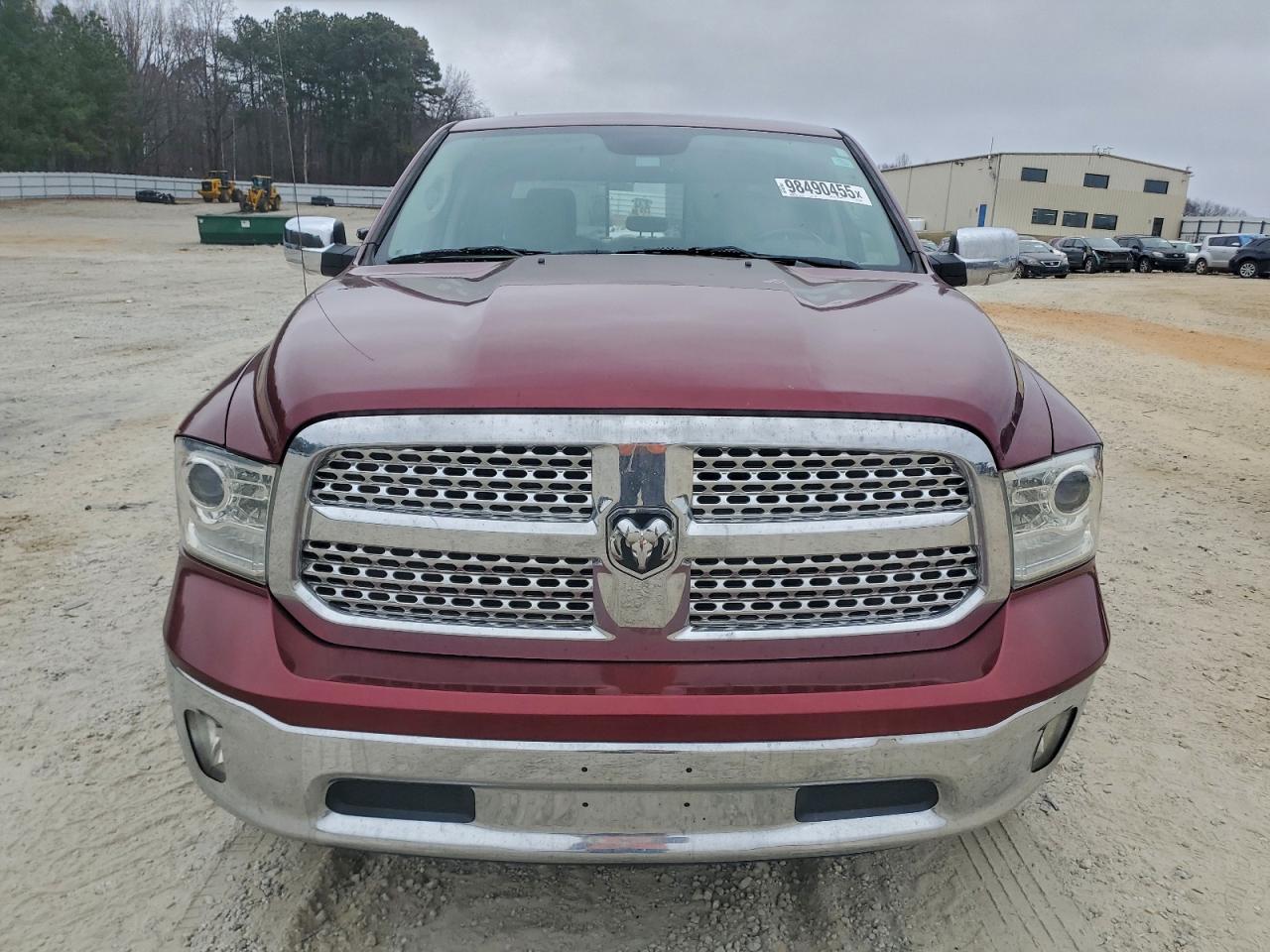 Ram 1500 Laramie Image 4