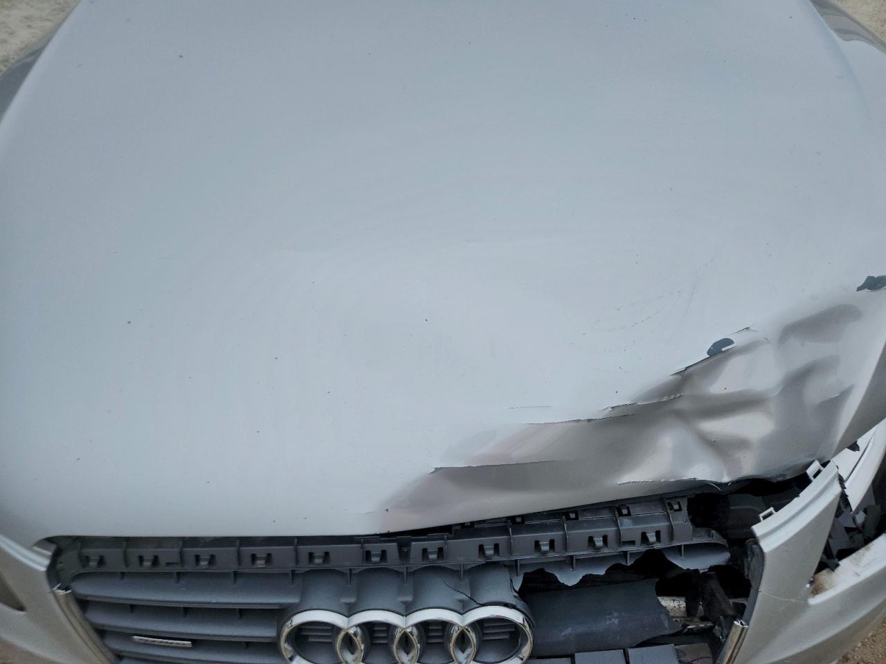 Audi A4 Premium Image 12