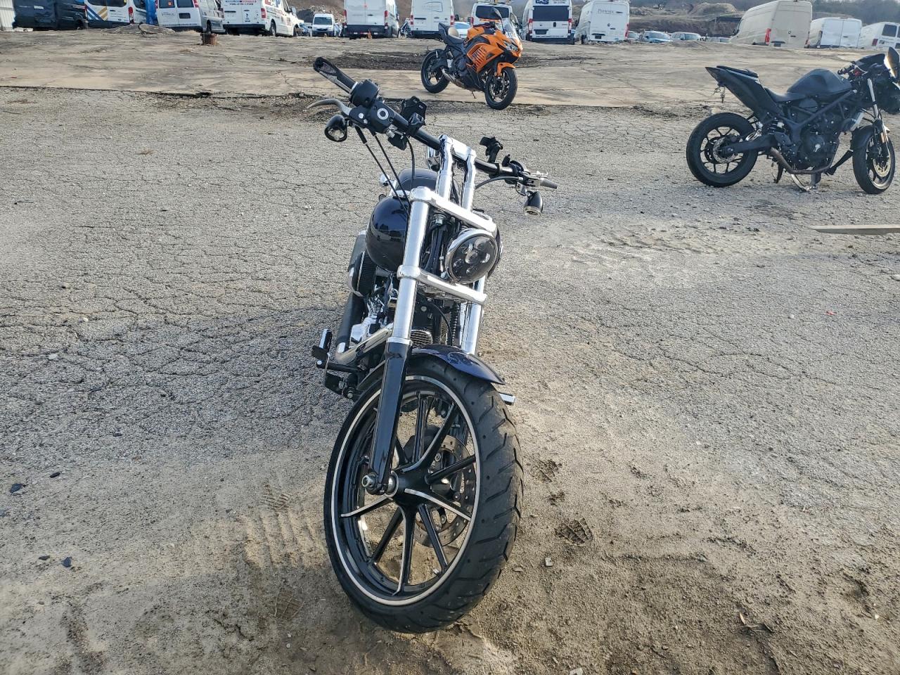 Harley-Davidson Fx Breakout Image 7